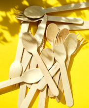 Load image into Gallery viewer, Wooden Fork 16 cm