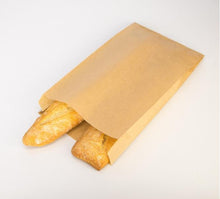 Carica l'immagine nel visualizzatore di Gallery, Sac à poche in carta kraft vergata 18+7x32cm