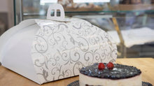 Cargar imagen en el visor de la galería, Caja Tarta Mariposa con Asas 24x24x13cm
